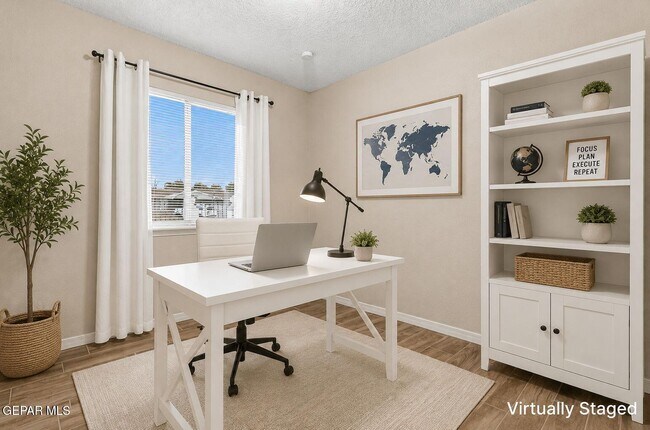 Building Photo - 11524 Meadowbrook Dr