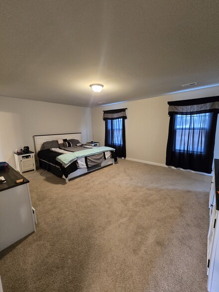 Building Photo - 8483 Scouts Rd