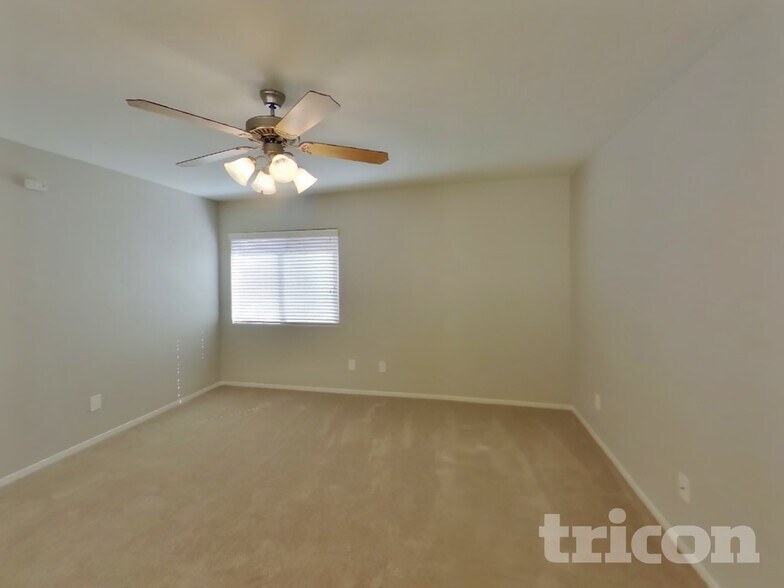 Building Photo - 9273 Grassy Weep Ct