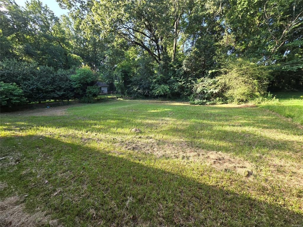Building Photo - 3540 Farwood Dr