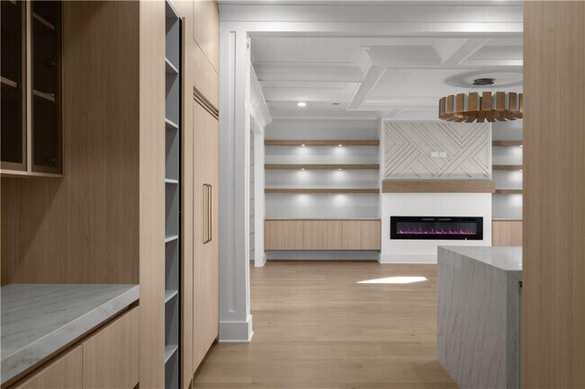 Building Photo - 407 Buford