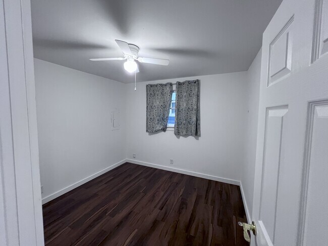 Building Photo - 2315 Dalebrook Ct
