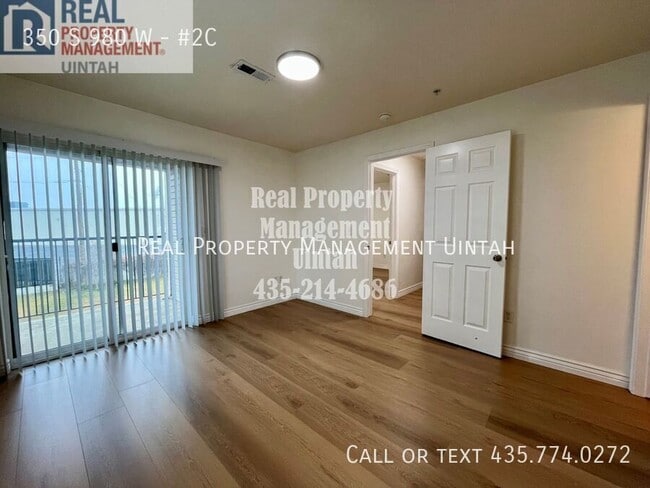 Building Photo - 980 350 S