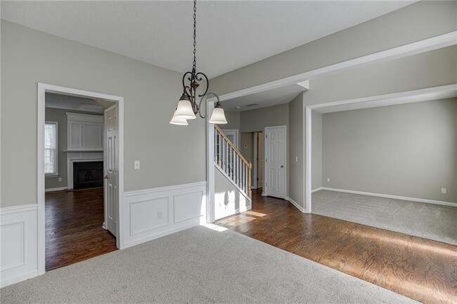 Building Photo - 305 Leatherman Ct