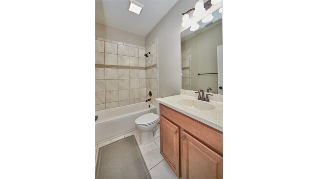 Building Photo - 1462 Resolute St