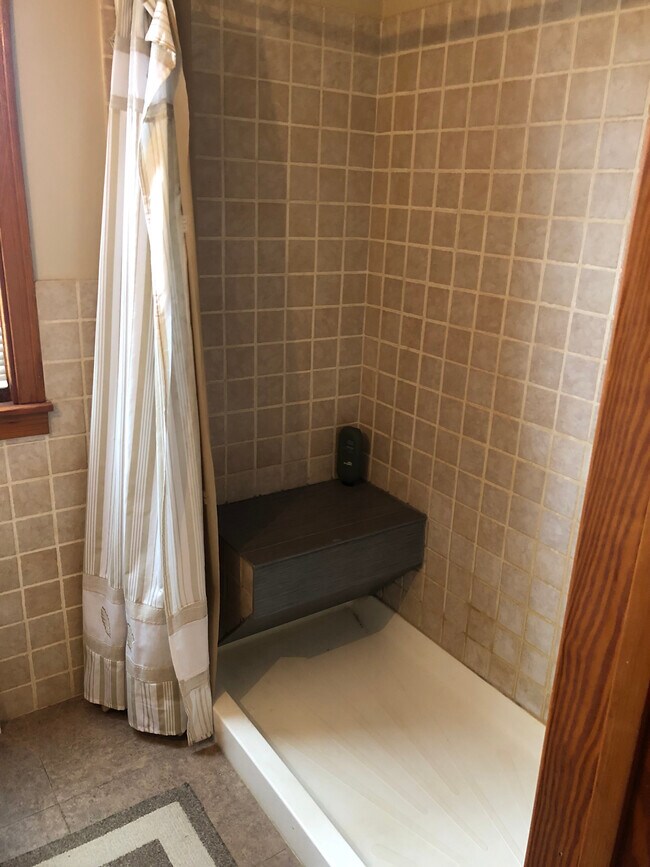 Building Photo - 216 Bering Ave