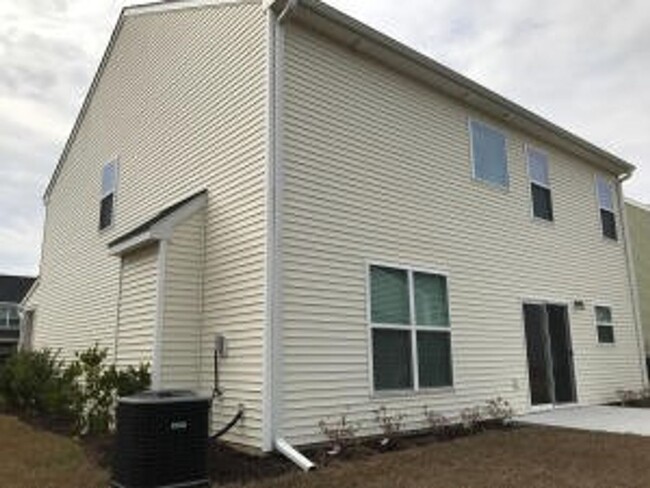 Building Photo - Two story traditional home in Sophia Landing.