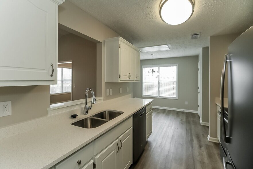 Building Photo - 11570 Vinea Ln