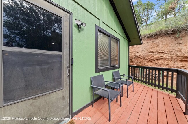 Building Photo - 119 Chaparral Dr