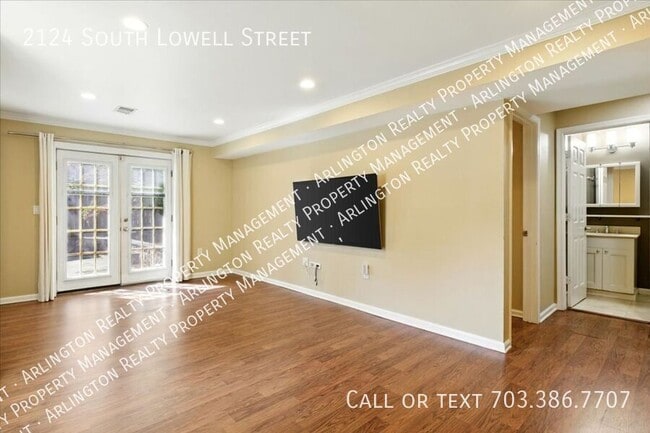 Building Photo - 2124 S Lowell St