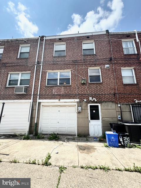 Building Photo - 1213 Hale St