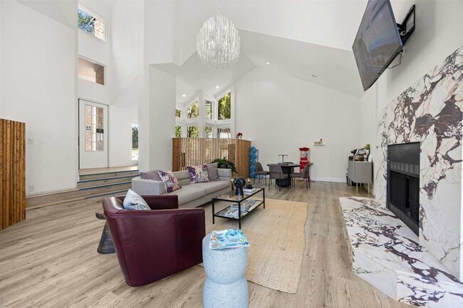 Building Photo - 3111 Parker Ln