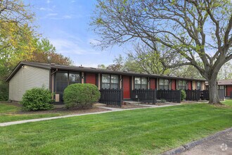Building Photo - Pinewood Apartments