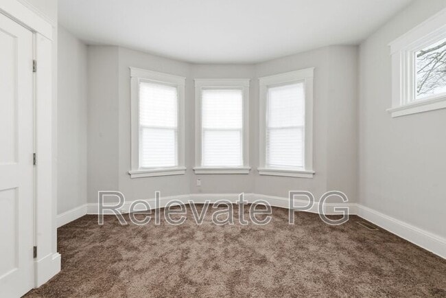 Building Photo - 3100 1st Ave