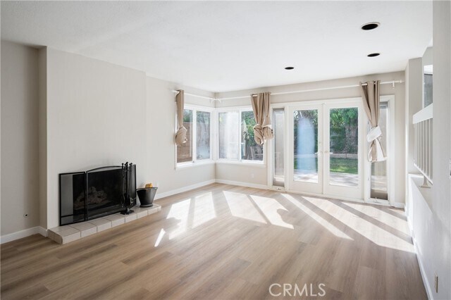 Building Photo - 2 Glorieta E