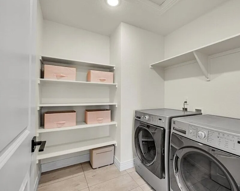 Building Photo - 16818 E 119th Ave