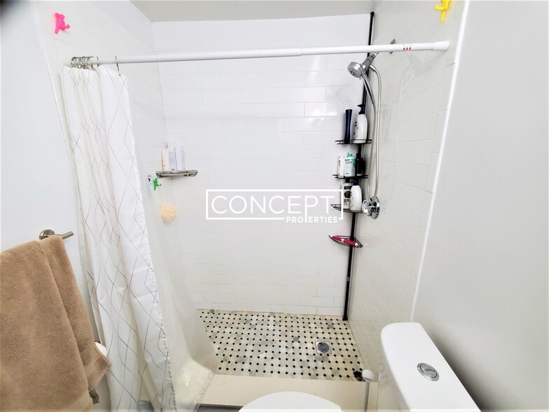 Building Photo - 774 Columbus Ave