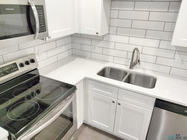 Building Photo - 1308 Sonora Rd