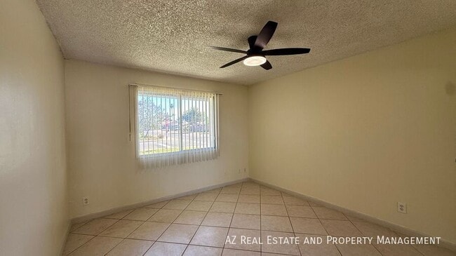 Building Photo - 4440 W Yucca St