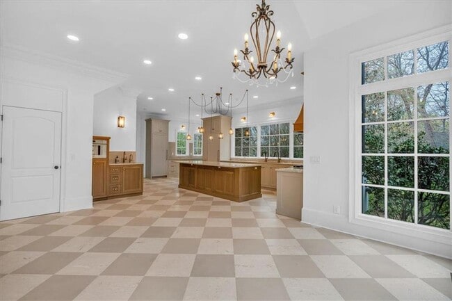 Building Photo - 115 Mount Paran Ridge