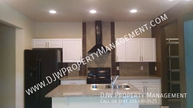 Building Photo - 2996 N LeBlanc Way
