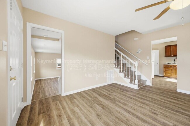 Building Photo - 211 Madrid Dr