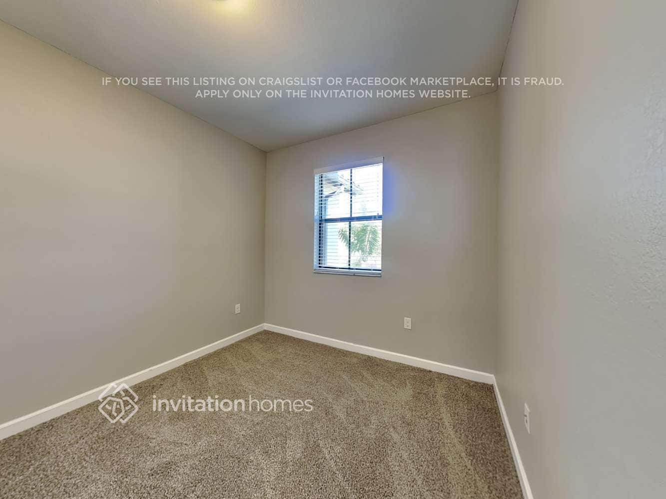 Building Photo - 25316 SW 116th Ave