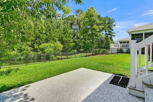 Building Photo - 3688 Maidstone Dr