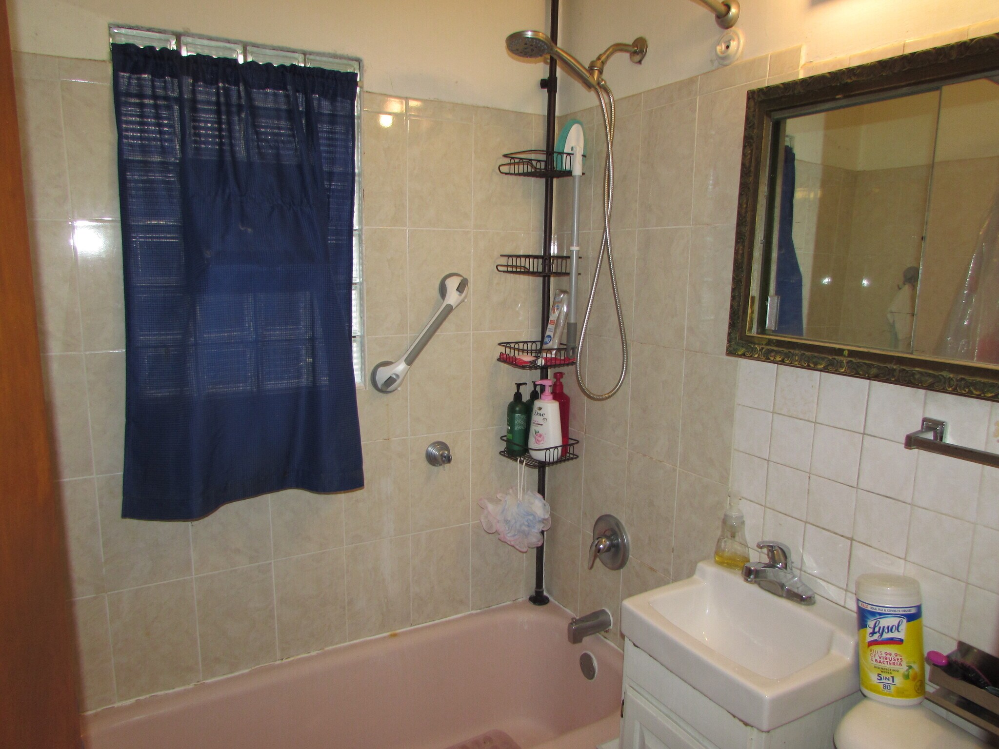 Building Photo - 1233 S 87th St