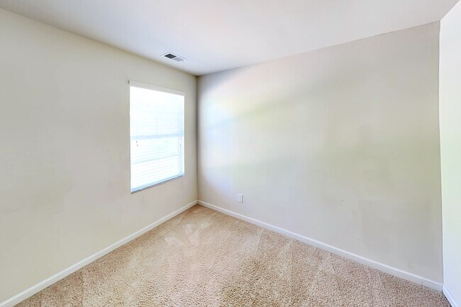 Building Photo - 1218 Oak Haven Dr