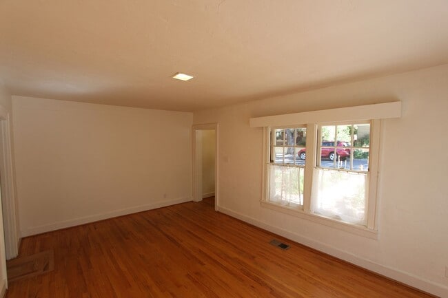 Building Photo - Charming 3BR Home Downtown | Hardwood Floors + In-Unit Washer/Dryer