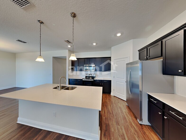 Building Photo - 2705 Ponds Trl