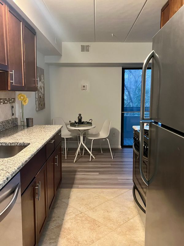 Building Photo - 2311 Freetown Ct