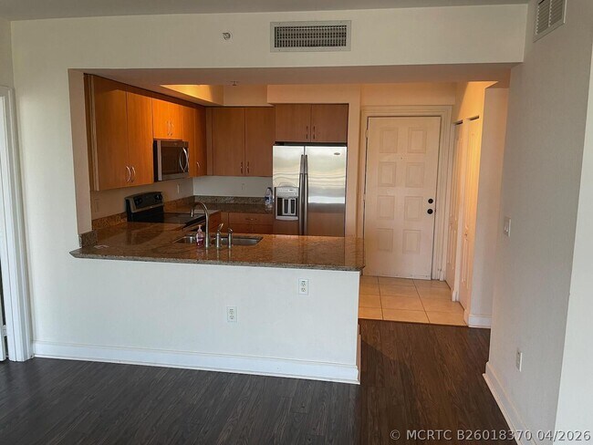 Building Photo - 1830 Radius Dr