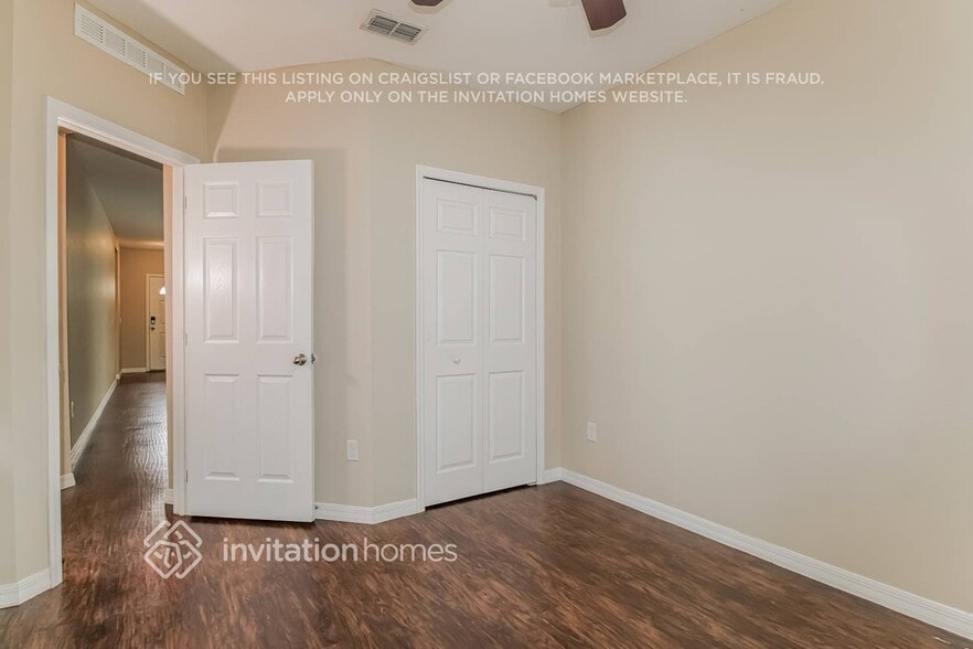 Building Photo - 6233 Radford St