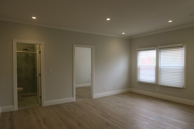 Building Photo - 2440 8th Ave