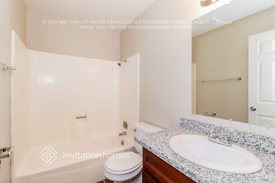 Building Photo - 2954 Redwood Dr