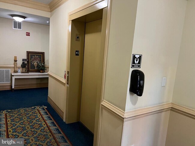 Building Photo - 2003 Connor Ct