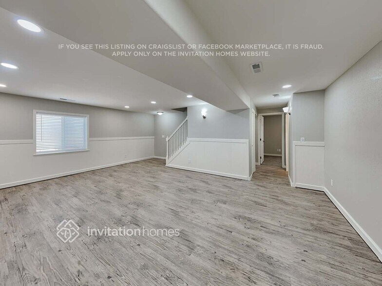 Building Photo - 4813 Neon Way