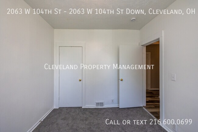 Building Photo - 2063 W 104th St