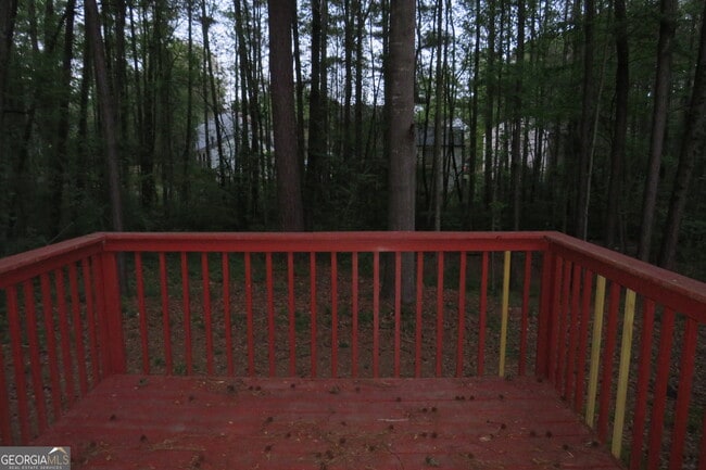 Building Photo - 2060 Bedford Ct