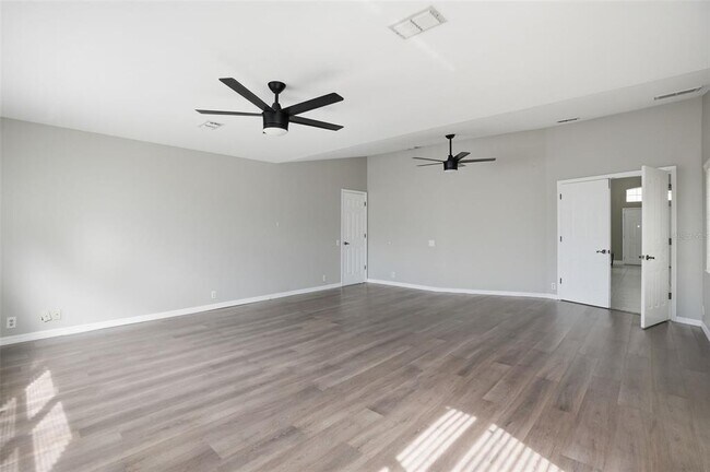Building Photo - 14305 Tennyson Dr
