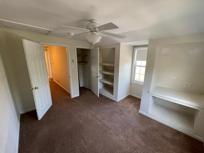 Bedroom 4 (2nd Floor) - 825 Ardmore Ave