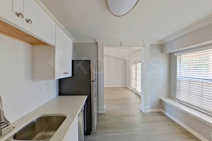 Building Photo - 125 Quebec Cir