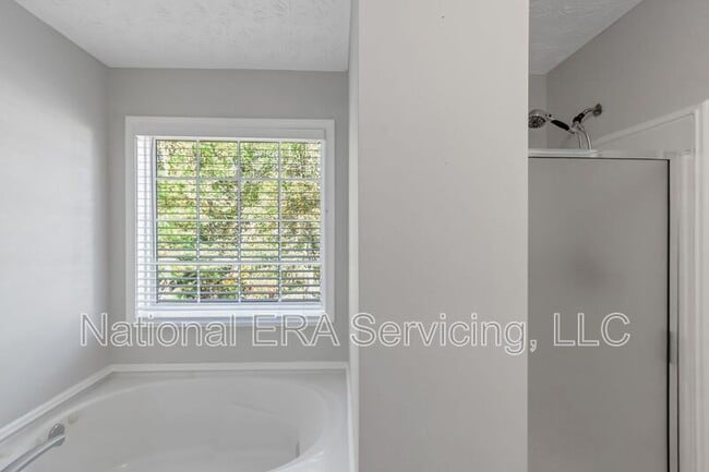 Building Photo - 455 Trelawney Cir