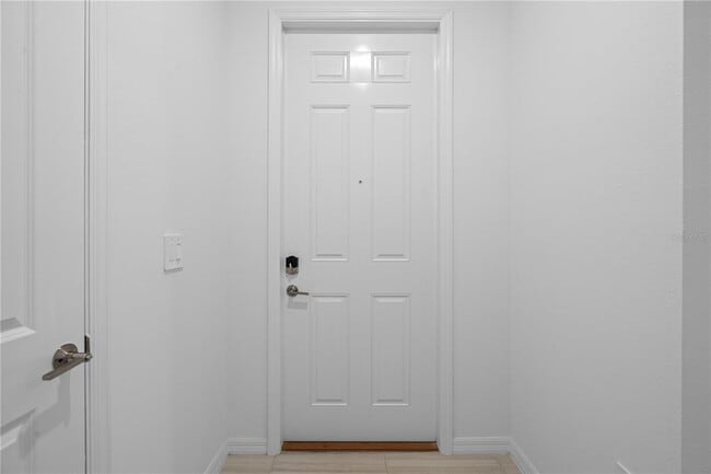 Building Photo - 18156 Pleasantview Blvd