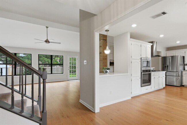 Building Photo - 4801 Rustown Dr