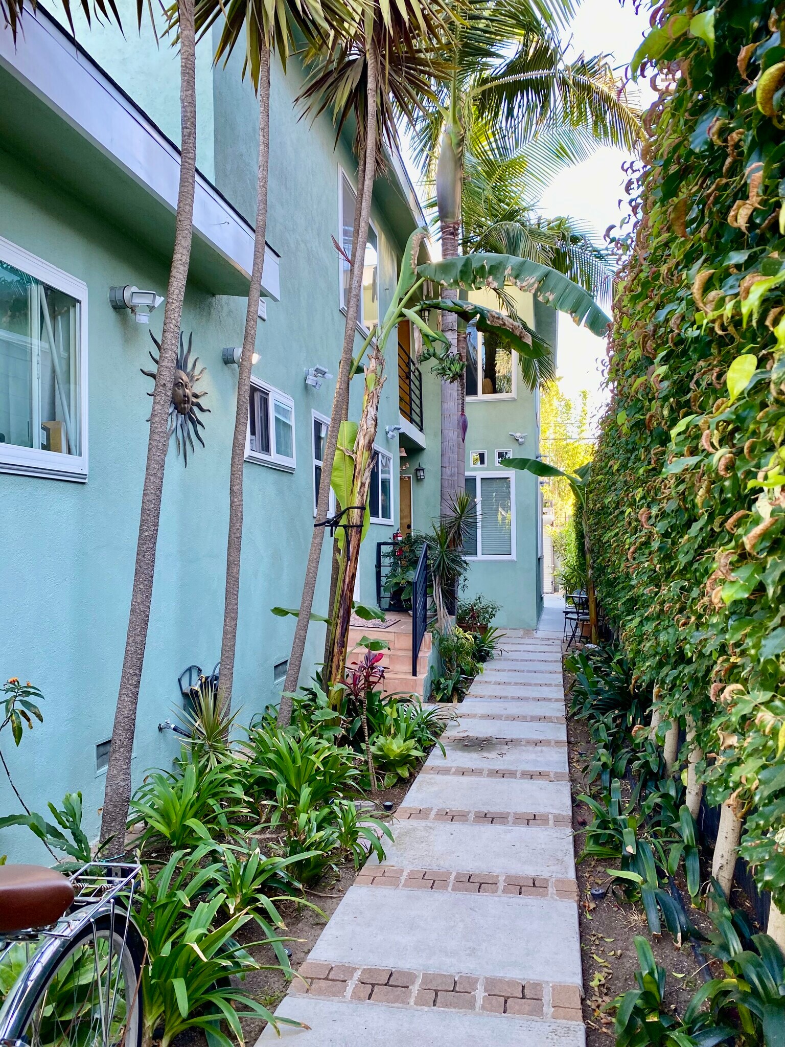 Building Photo - 538 Brooks Ave