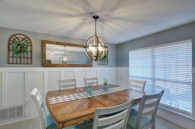 Building Photo - 8271 Branston Dr