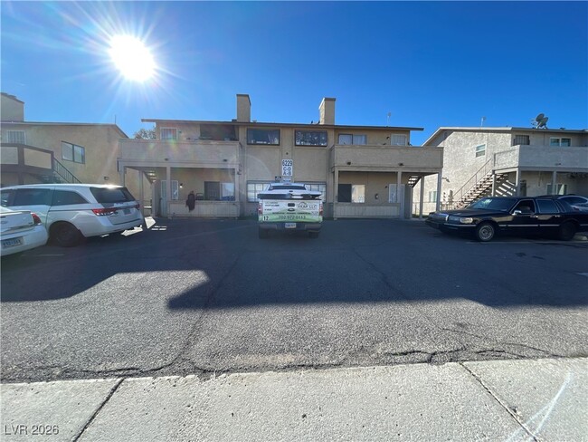 Building Photo - 6229 Yerba Ln